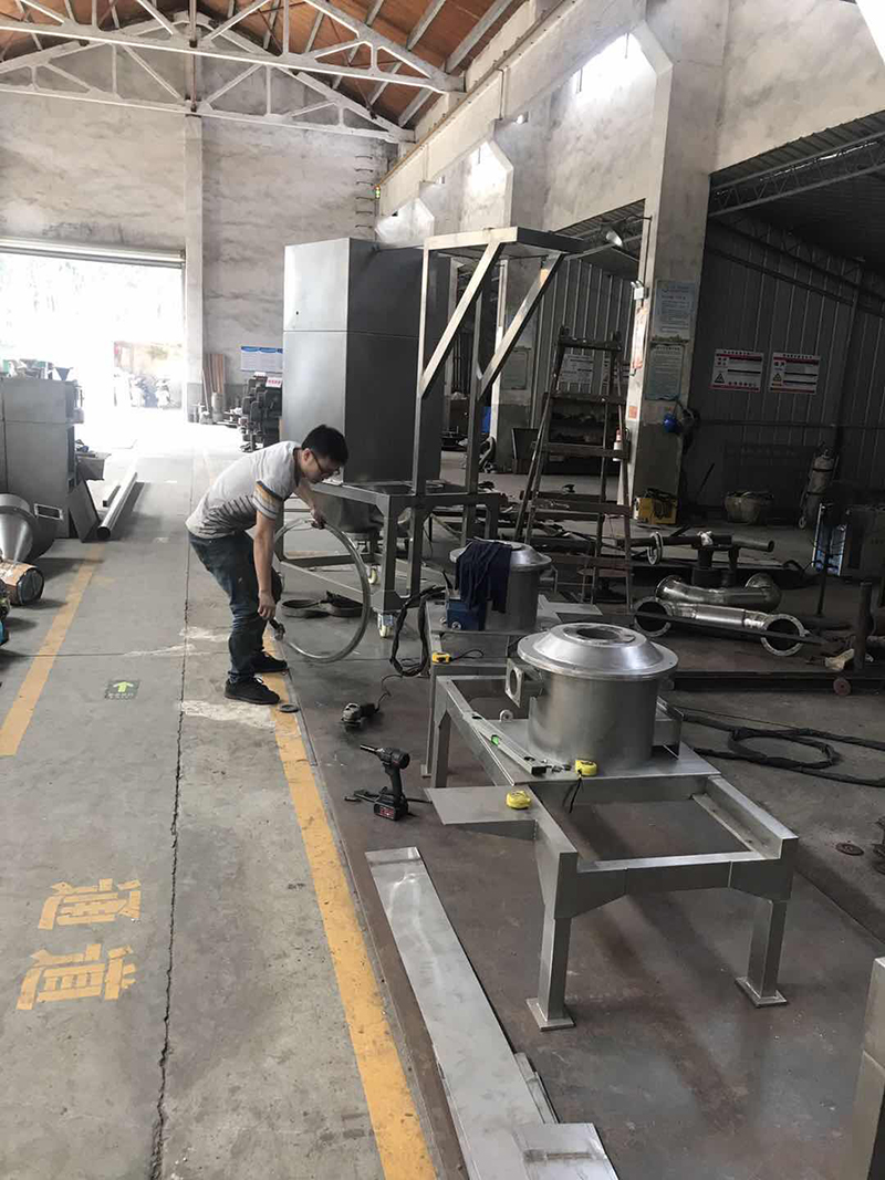 萬能粉碎機(jī)